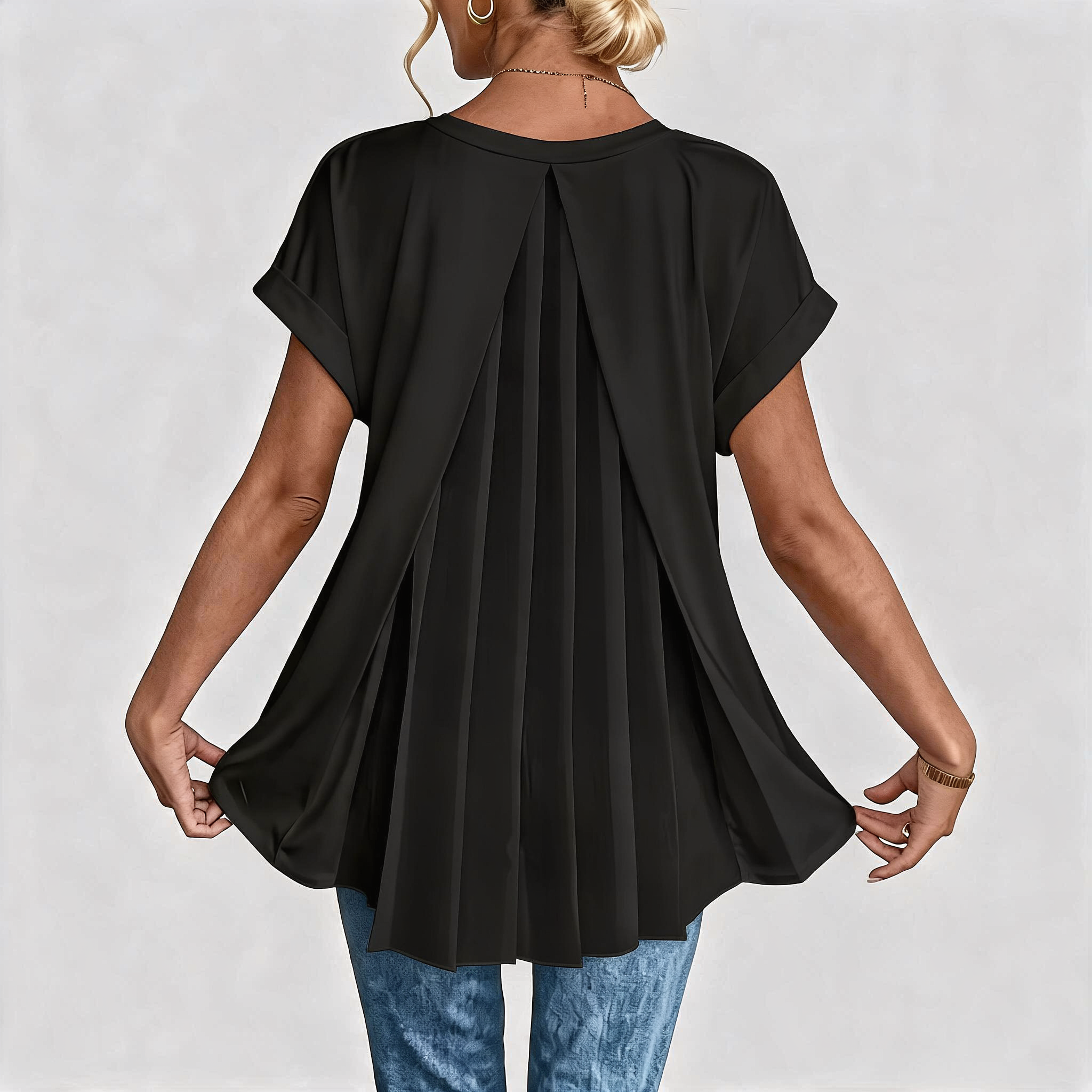 Hoveline™ Relaxed Fit Colorblock Everyday Tee